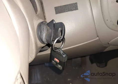 2001 Ford F-150 King Ranch Edition/Lariat/Xlt from USA, damaged, VIN 1FTRW08L71KF48295